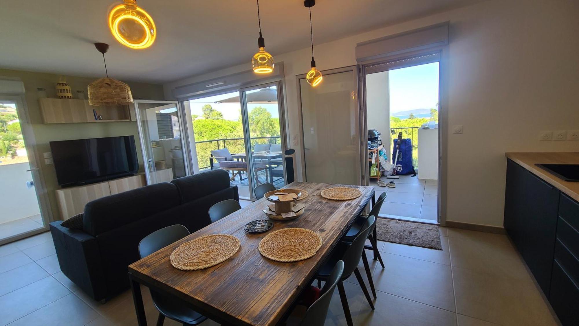 Climatise T3 Vue De 63 M2 - 2 Et Belle Terrasse De 23 M2