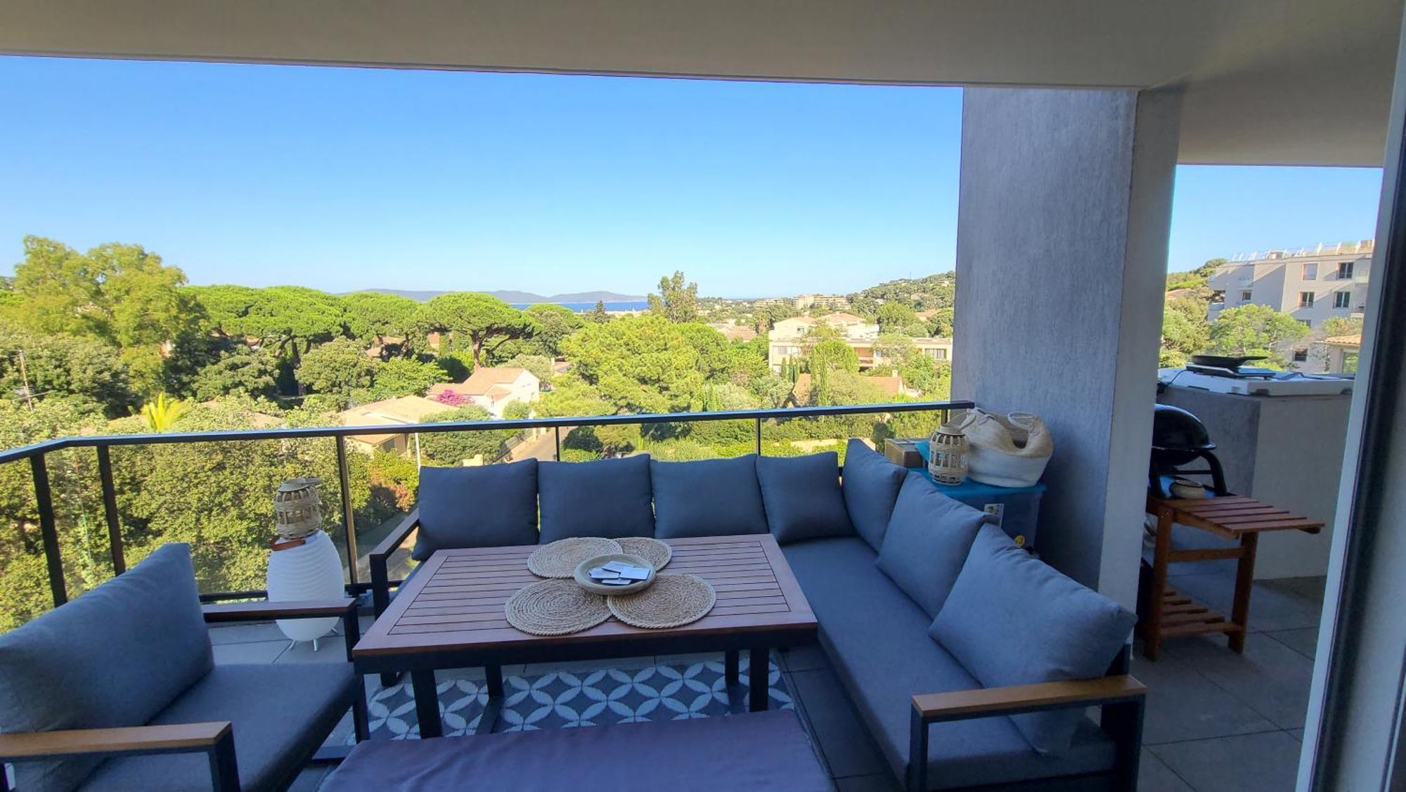 Climatise T3 Vue De 63 M2 - 2 Et Belle Terrasse De 23 M2 * Cavalaire-sur-Mer